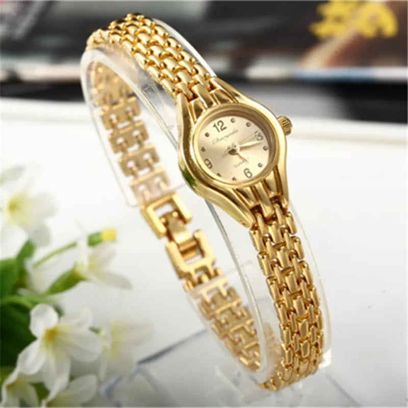 Reloj de pulsera para Mujer, Relojes dorados, esfera pequeña, reloj de pulsera Popular de cuarzo para tiempo libre, reloj elegante para Mujer